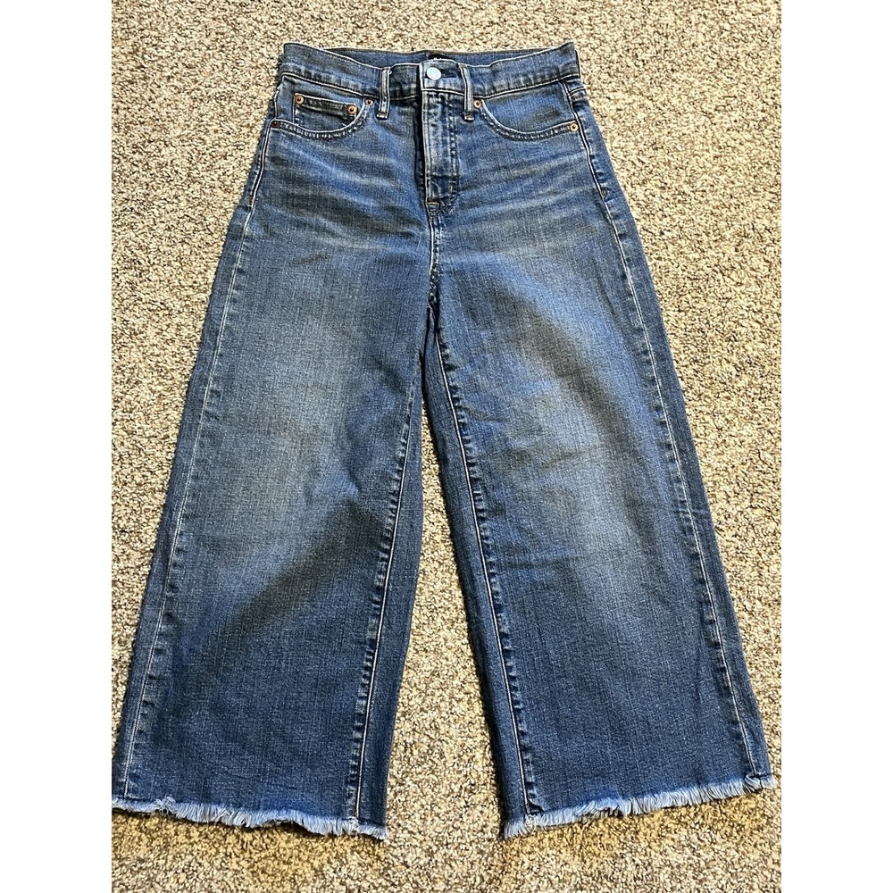 GAP Super Wide Leg With Frayed Hem 25 petite